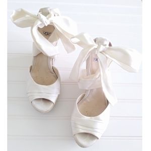 UGG wedge ribbon heels 7.5